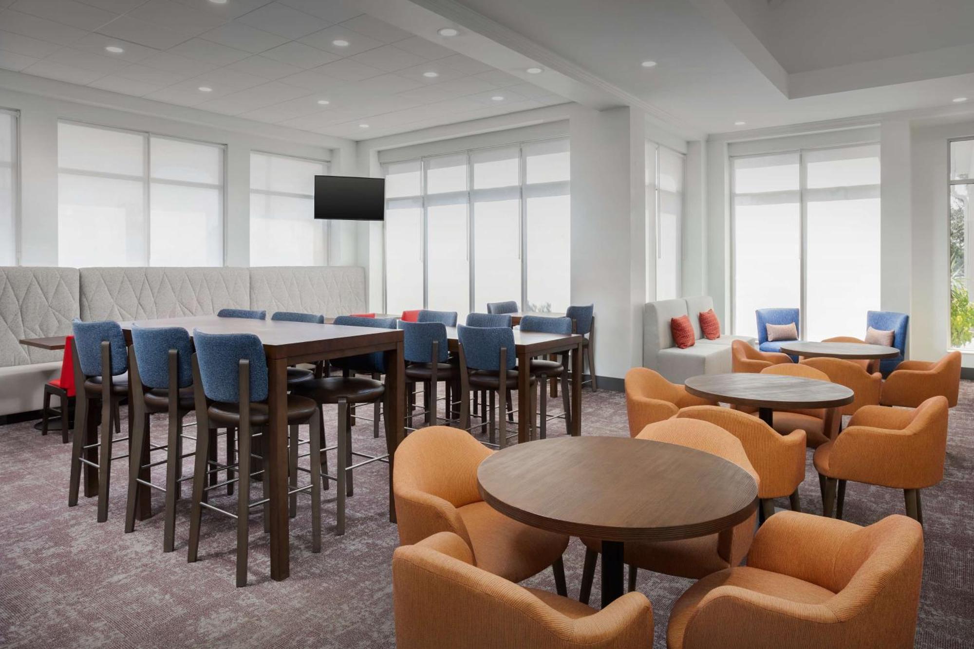 Hilton Garden Inn Тускалуса Экстерьер фото